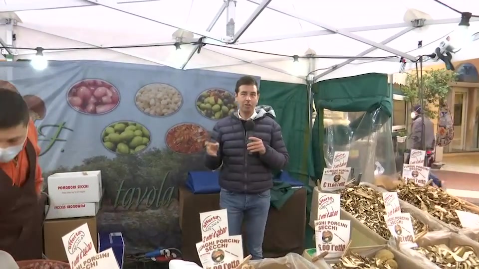 Olioliva, pinoli e funghi tesori della gastronomia